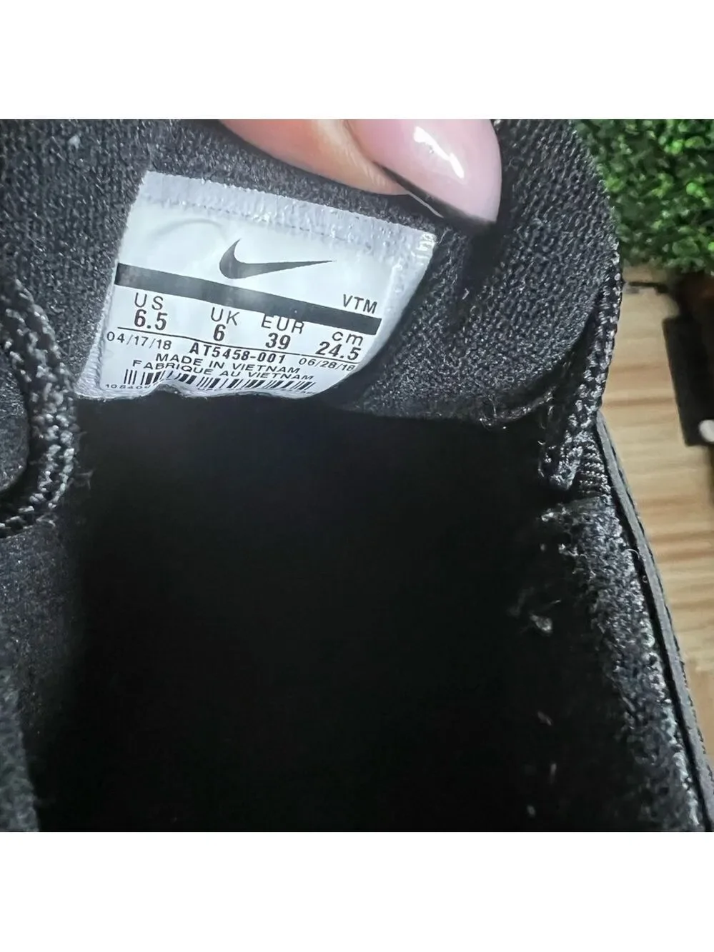 NIKE | Air Max 97 (Metallic Silver and Black - 2018)
